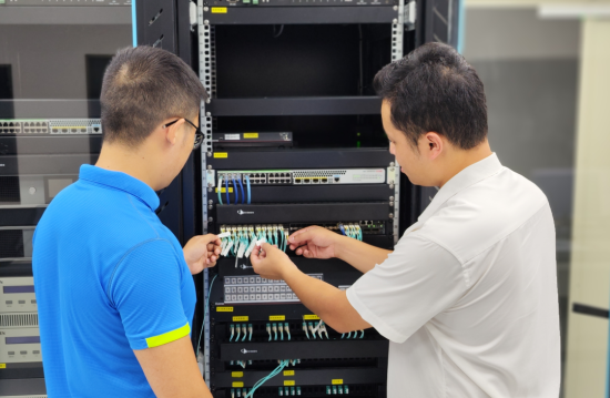守護數字星河 計算機網絡設備的精細化安裝與維護